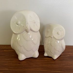 Ceramic owl figures